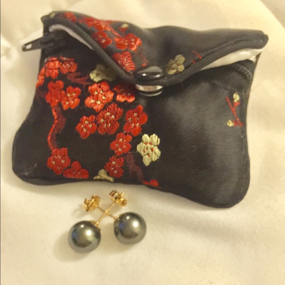 💞Solid 18 karat gold  Black Tahitian Pearl💞